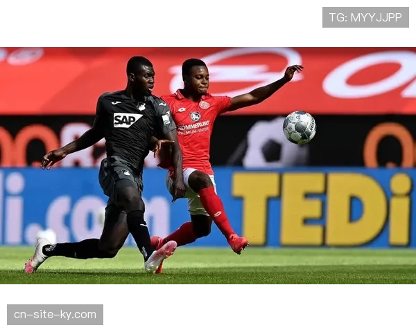 霍芬海姆进攻端轮换 伦佩尔阿斯拉尼锋线组合继续